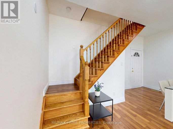18 DENTONIA PARK AVENUE S, Toronto (Crescent Town), Ontario, M4C1W7