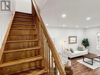 18 DENTONIA PARK AVENUE S Toronto (Crescent Town) Ontario photo 23