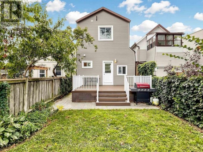 18 DENTONIA PARK AVENUE S, Toronto (Crescent Town), Ontario, M4C1W7