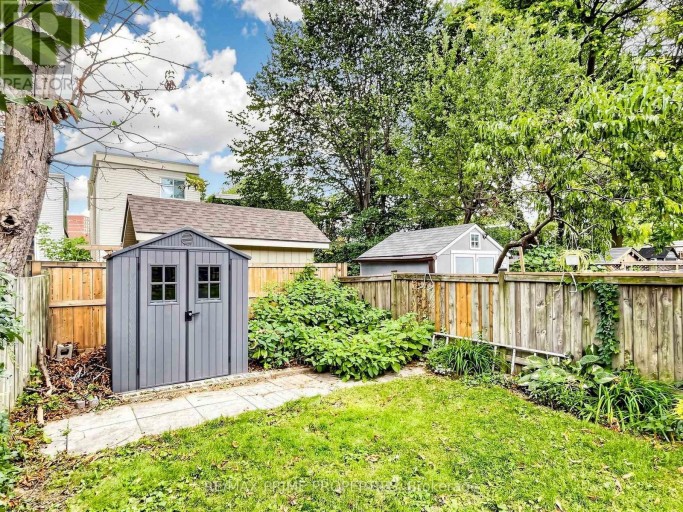18 DENTONIA PARK AVENUE S, Toronto (Crescent Town), Ontario, M4C1W7