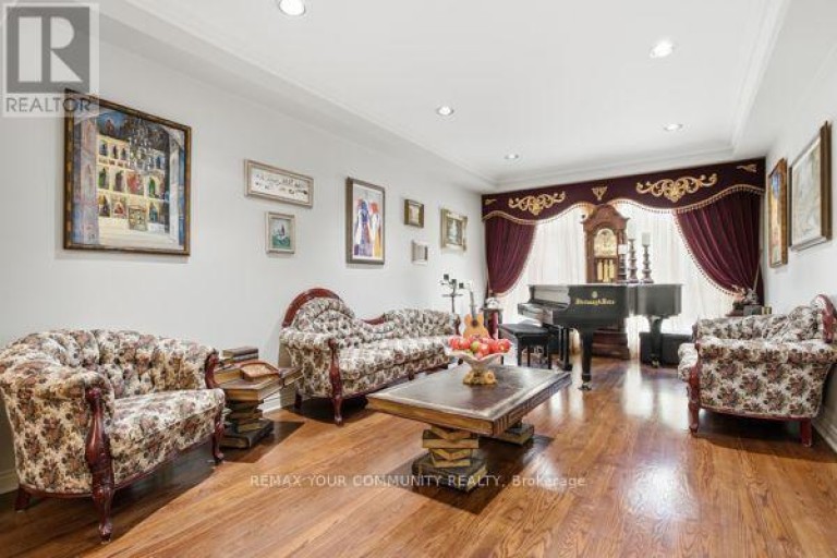 56A ROOSEVELT DRIVE, Richmond Hill (South Richvale), Ontario, L4C6V4