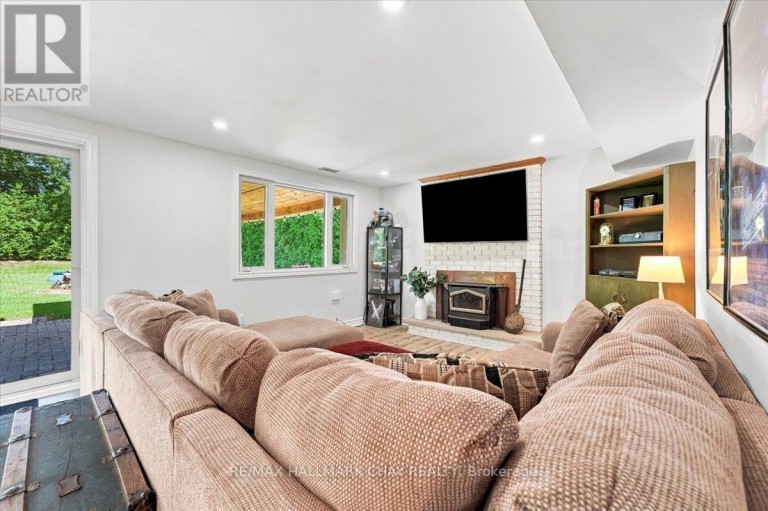 10 JAMIESON DRIVE, Adjala-Tosorontio (Rosemont), Ontario, L0N1R0
