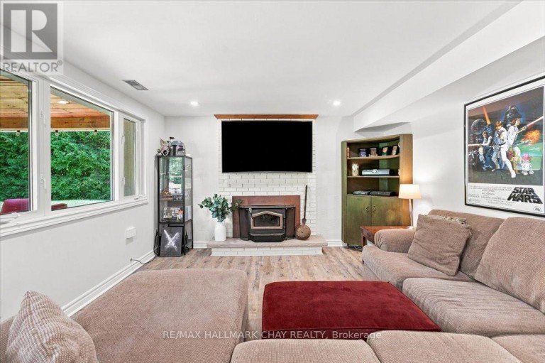 10 JAMIESON DRIVE, Adjala-Tosorontio (Rosemont), Ontario, L0N1R0