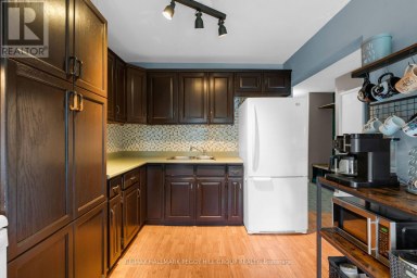 47 KIPLING PLACE Barrie (Letitia Heights) Ontario photo 6
