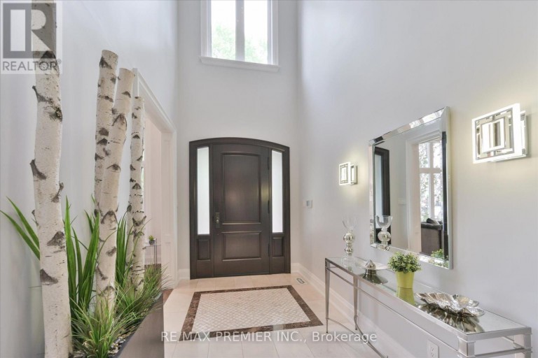 3 COWLEY AVENUE, Toronto (Islington-City Centre West), Ontario, M9B2C9