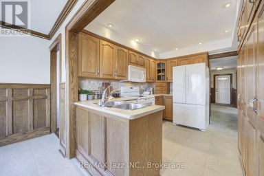 2 COOMER CRESCENT Ajax (Central) Ontario photo 11