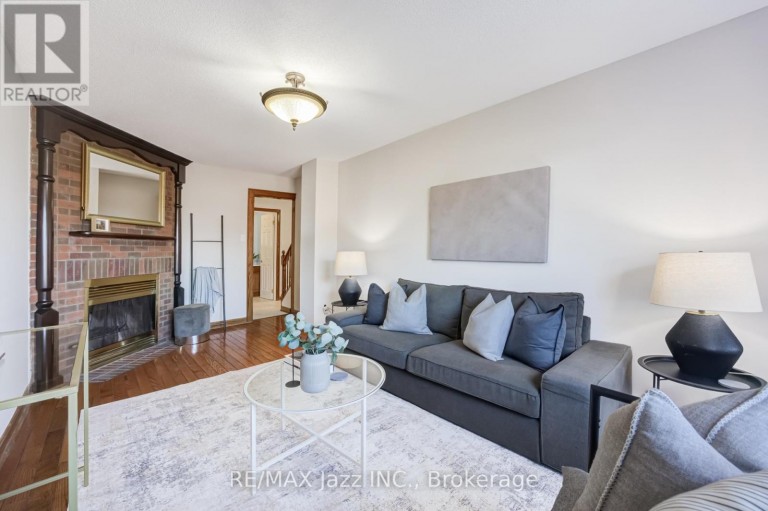 2 COOMER CRESCENT, Ajax (Central), Ontario, L1T3B6