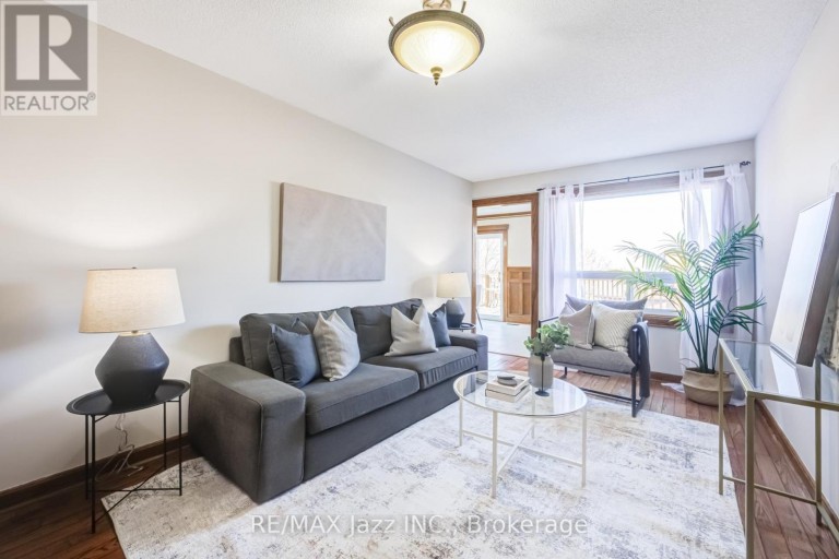 2 COOMER CRESCENT, Ajax (Central), Ontario, L1T3B6