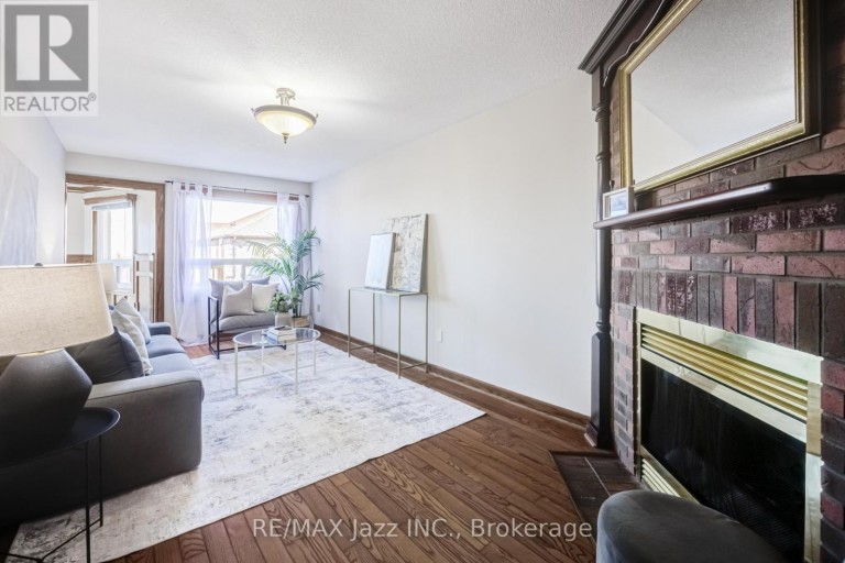 2 COOMER CRESCENT, Ajax (Central), Ontario, L1T3B6