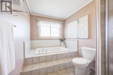 2 COOMER CRESCENT Ajax (Central) Ontario photo 22
