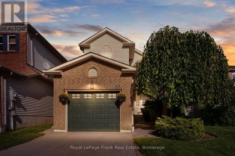 35 BURNHAM BOULEVARD, Port Hope, Ontario, L1A4G5