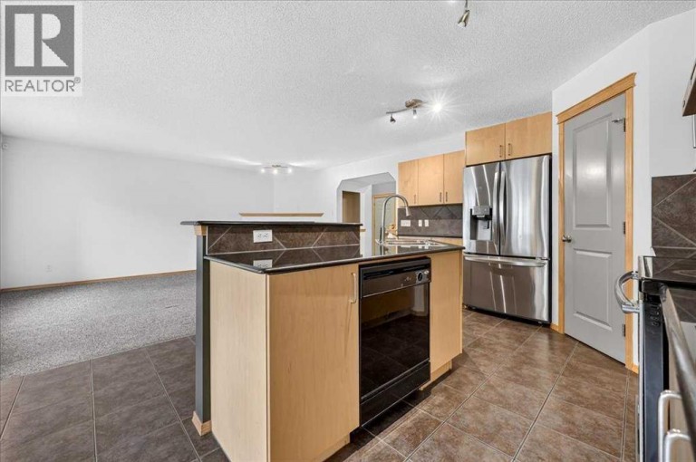177 Royal Birch Terrace NW, Calgary, Alberta, T3G5P2