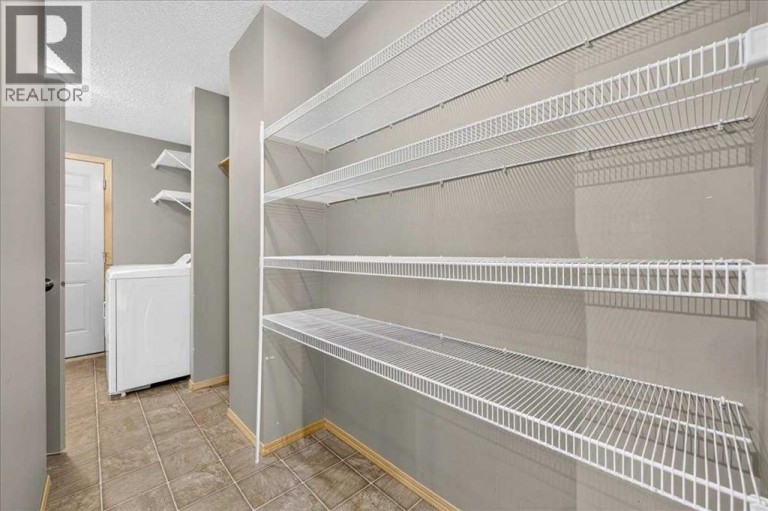 177 Royal Birch Terrace NW, Calgary, Alberta, T3G5P2