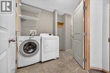 177 Royal Birch Terrace NW Calgary Alberta photo 17