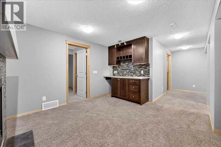 177 Royal Birch Terrace NW, Calgary, Alberta, T3G5P2