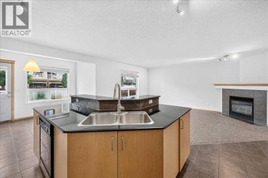 177 Royal Birch Terrace NW Calgary Alberta photo 8