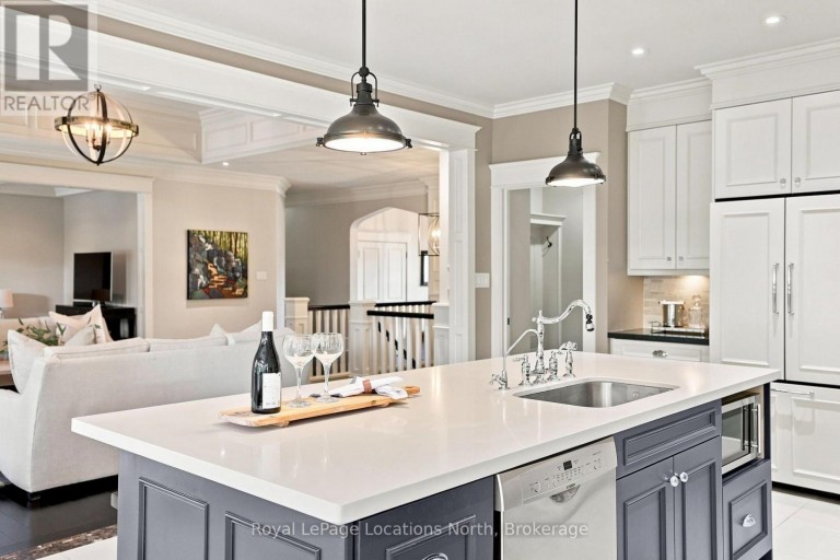 114 STANLEY STREET, Collingwood, Ontario, L9Y0G3