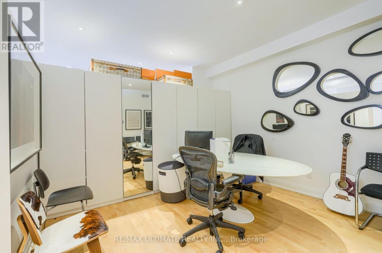 298 MARKHAM STREET, Toronto (Trinity-Bellwoods), Ontario, M6J2G6
