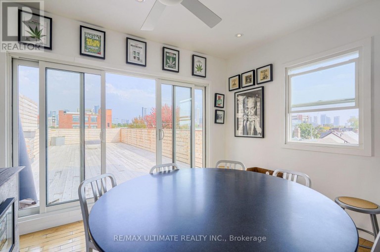 298 MARKHAM STREET, Toronto (Trinity-Bellwoods), Ontario, M6J2G6