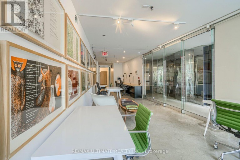 298 MARKHAM STREET, Toronto (Trinity-Bellwoods), Ontario, M6J2G6