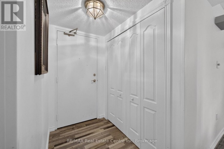103 - 93 WESTWOOD ROAD, Guelph (Willow West/Sugarbush/West Acres), Ontario, N1H7J7