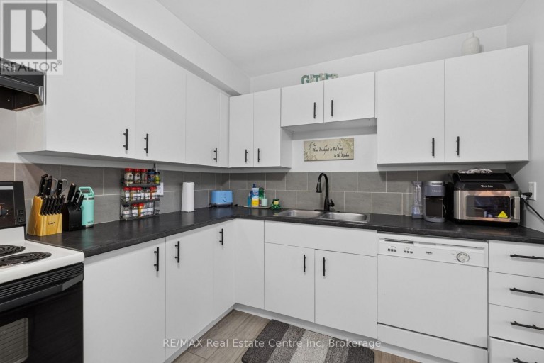 103 - 93 WESTWOOD ROAD, Guelph (Willow West/Sugarbush/West Acres), Ontario, N1H7J7