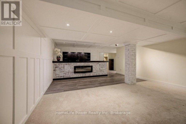 16 IRONGATE DRIVE, Brant (Paris), Ontario, N3L4G4