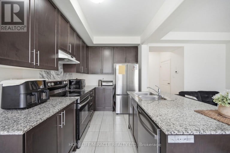 1230 REXTON DRIVE, Oshawa (Kedron), Ontario, L1L0T3