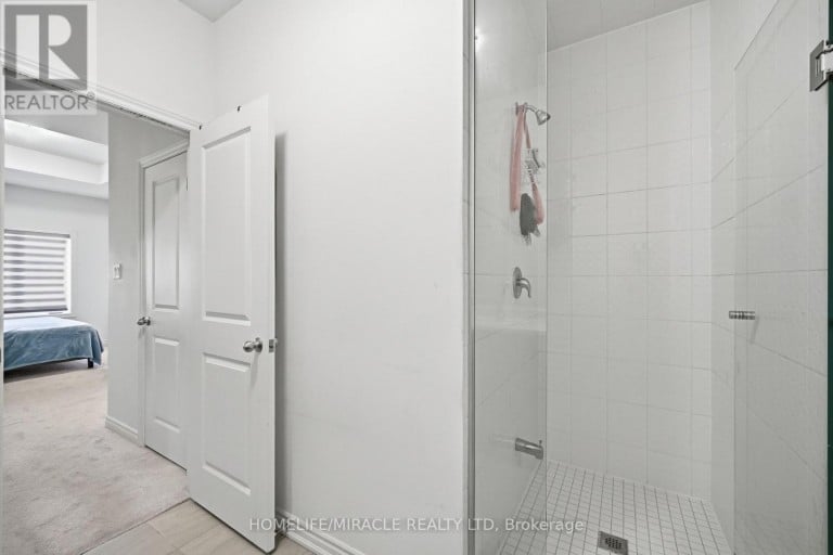 1230 REXTON DRIVE, Oshawa (Kedron), Ontario, L1L0T3