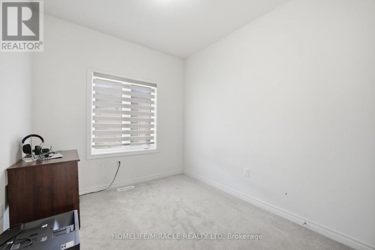 1230 REXTON DRIVE, Oshawa (Kedron), Ontario, L1L0T3