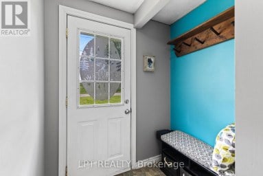2743 LOCKHART ROAD Innisfil Ontario photo 5