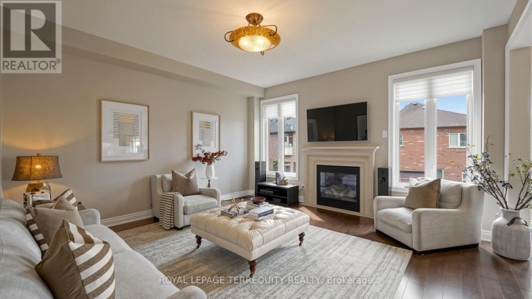 73 MANILA AVENUE, Markham (Berczy), Ontario, L6C0R7