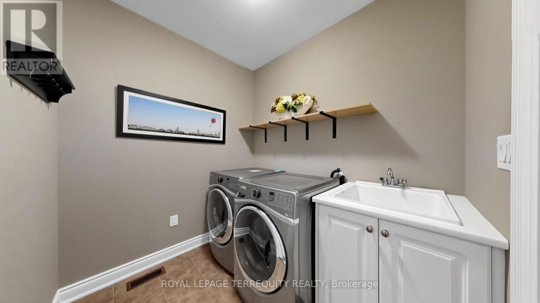 73 MANILA AVENUE, Markham (Berczy), Ontario, L6C0R7