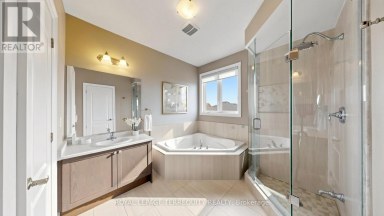 73 MANILA AVENUE Markham (Berczy) Ontario photo 30
