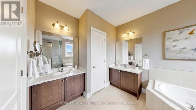 73 MANILA AVENUE Markham (Berczy) Ontario photo 31