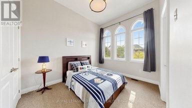 73 MANILA AVENUE Markham (Berczy) Ontario photo 32