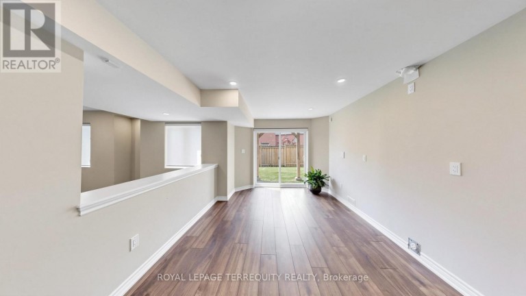 73 MANILA AVENUE, Markham (Berczy), Ontario, L6C0R7