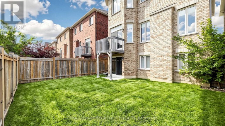 73 MANILA AVENUE, Markham (Berczy), Ontario, L6C0R7