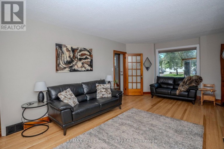 746 NORAH STREET S, Thunder Bay (Westfort), Ontario, P7E1P7