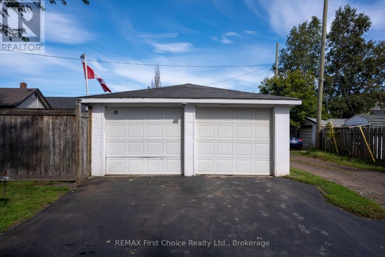 746 NORAH STREET S, Thunder Bay (Westfort), Ontario, P7E1P7