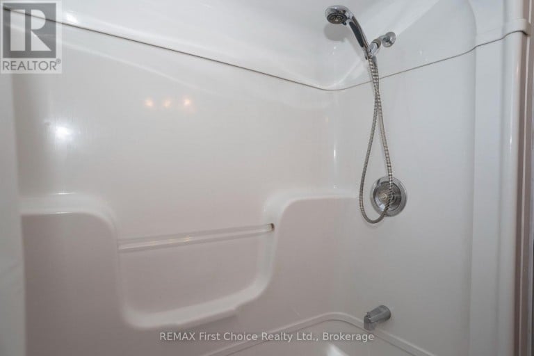 746 NORAH STREET S, Thunder Bay (Westfort), Ontario, P7E1P7