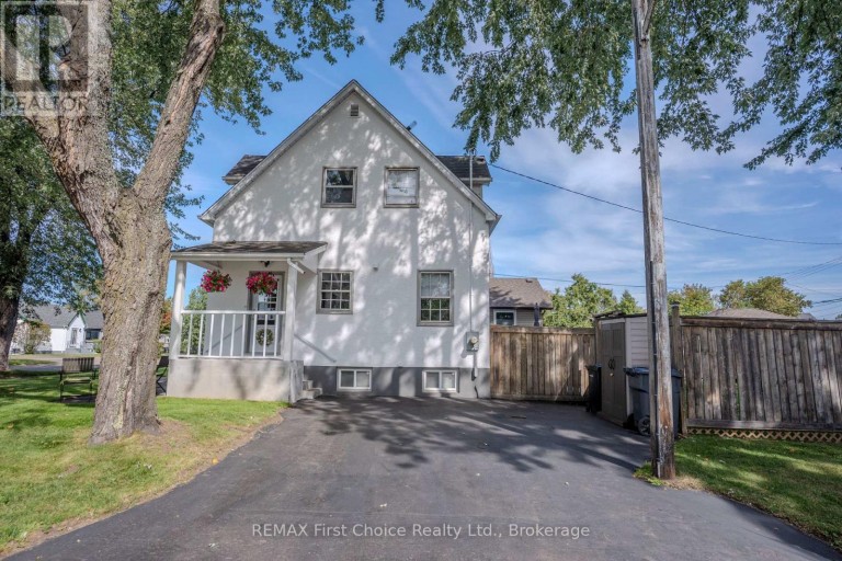 746 NORAH STREET S, Thunder Bay (Westfort), Ontario, P7E1P7