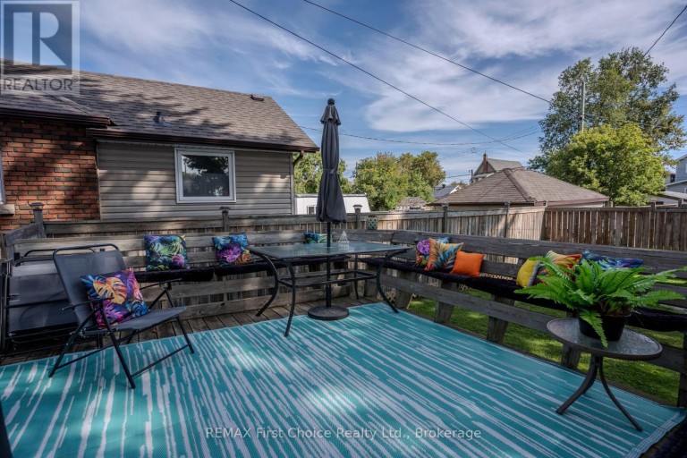 746 NORAH STREET S, Thunder Bay (Westfort), Ontario, P7E1P7
