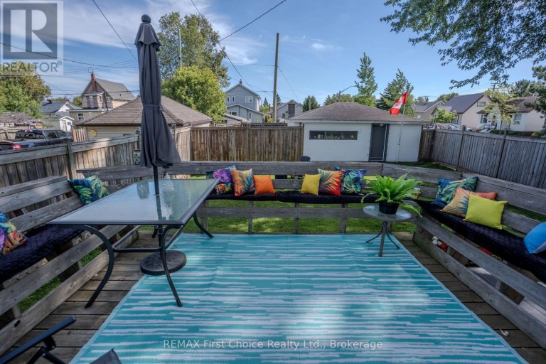 746 NORAH STREET S, Thunder Bay (Westfort), Ontario, P7E1P7