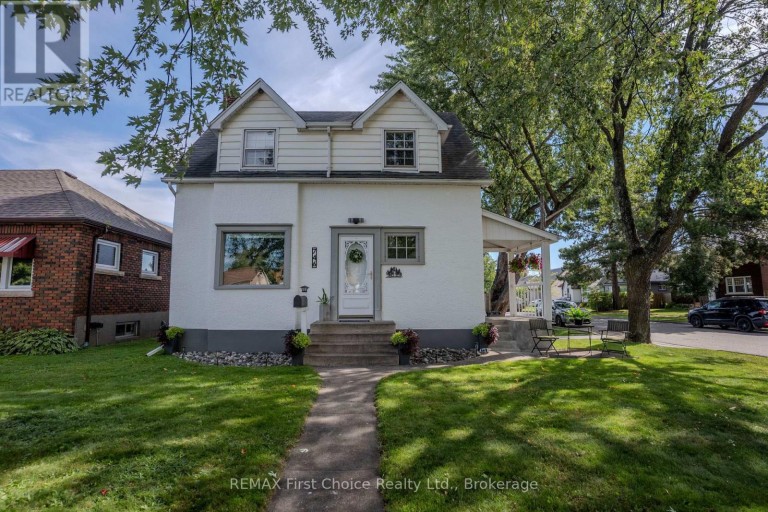 746 NORAH STREET S, Thunder Bay (Westfort), Ontario, P7E1P7