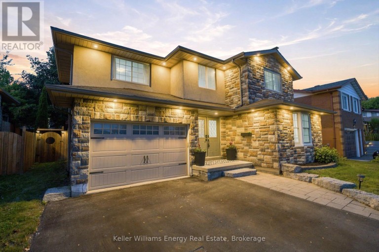 1014 PINETREE COURT, Oshawa (Eastdale), Ontario, L1K1P4