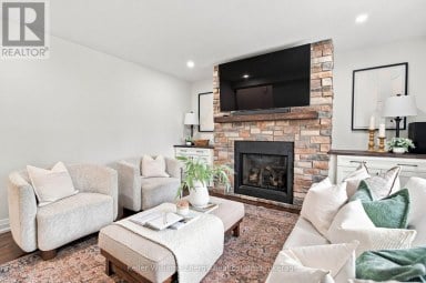 1014 PINETREE COURT Oshawa (Eastdale) Ontario photo 5