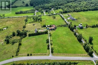 594 FRED BROWN ROAD, Loyalist (Lennox And Addington - South) Ontario