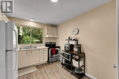 14 - 30 ADDINGTON STREET Loyalist (Amherstview) Ontario photo 15