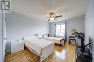 38 HARPER'S GATE WAY Whitchurch-Stouffville (Stouffville) Ontario photo 20